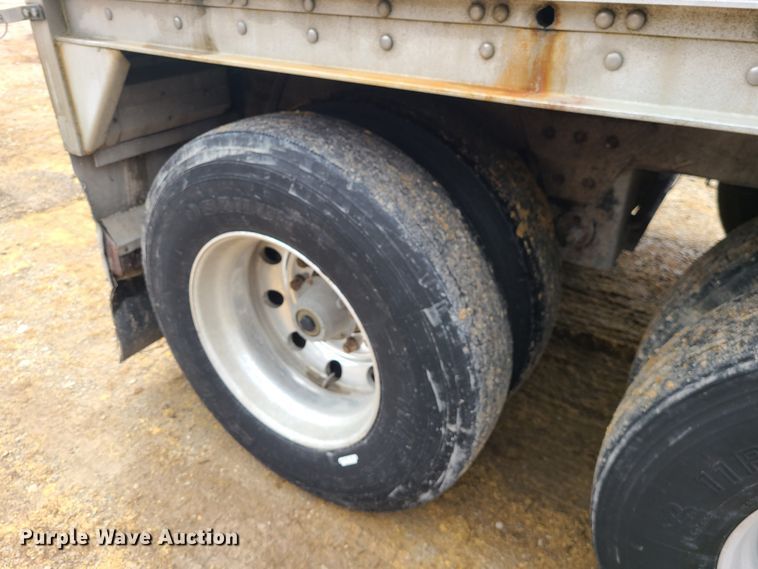image for item JW9739 2009 Wilson DWBT-650  live bottom trailer