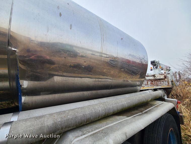 image for item JW9740 1970 Kari Kool CTK  tank trailer