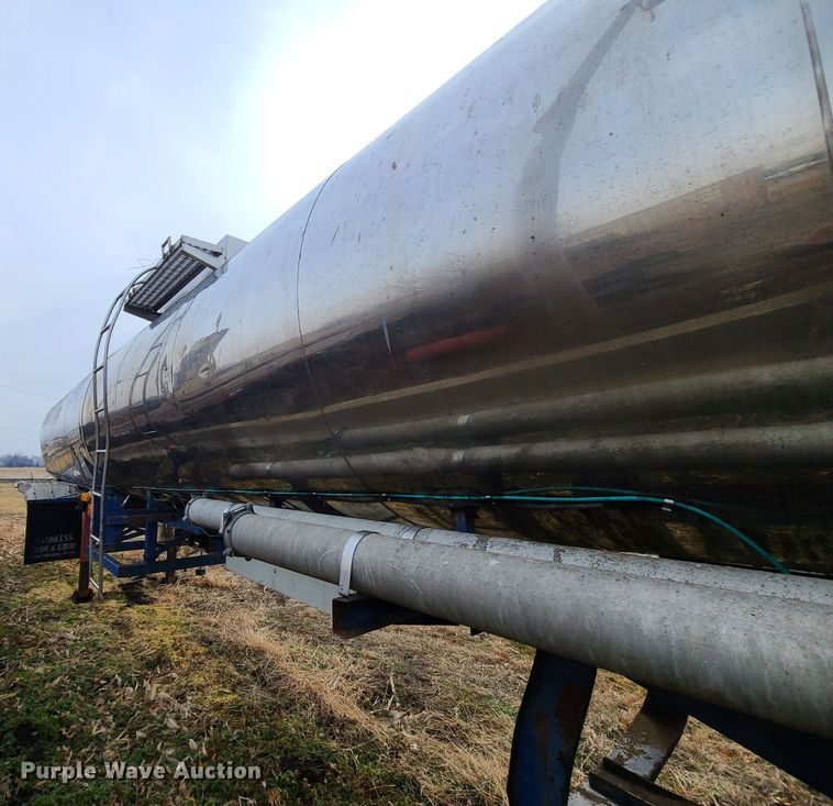 image for item JW9740 1970 Kari Kool CTK  tank trailer