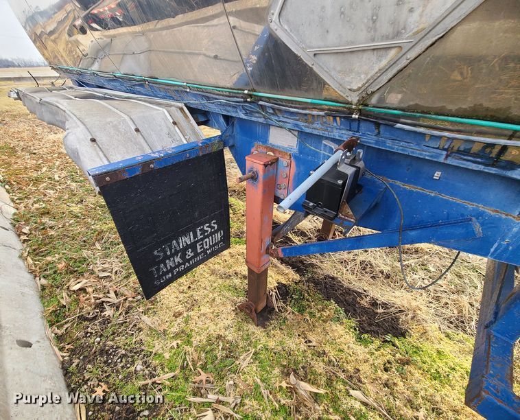 image for item JW9740 1970 Kari Kool CTK  tank trailer