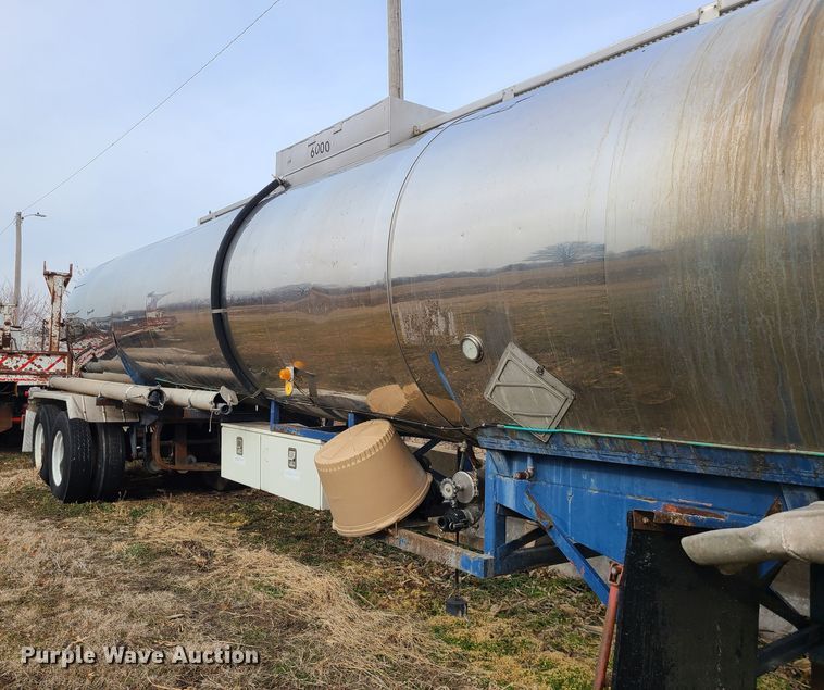 image for item JW9740 1970 Kari Kool CTK  tank trailer