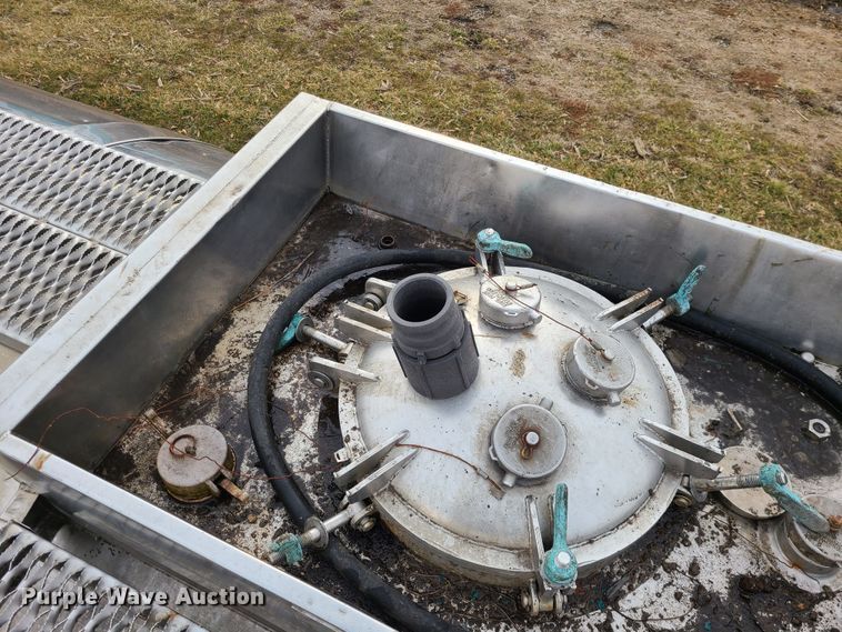 image for item JW9740 1970 Kari Kool CTK  tank trailer