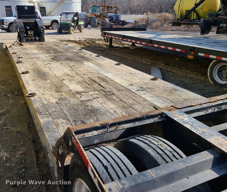 image for item JW9763 2010 Trail King TK70HDG-502  lowboy equipment trailer