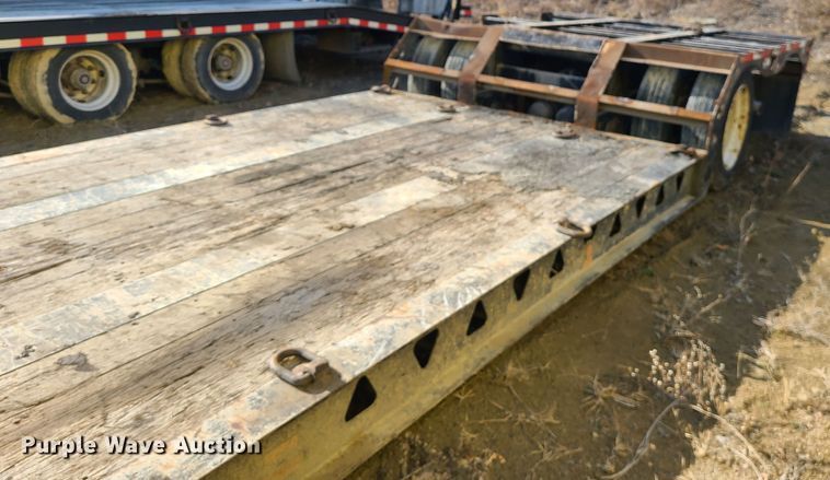 image for item JW9763 2010 Trail King TK70HDG-502  lowboy equipment trailer