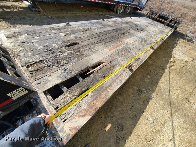 image for item JW9763 2010 Trail King TK70HDG-502  lowboy equipment trailer