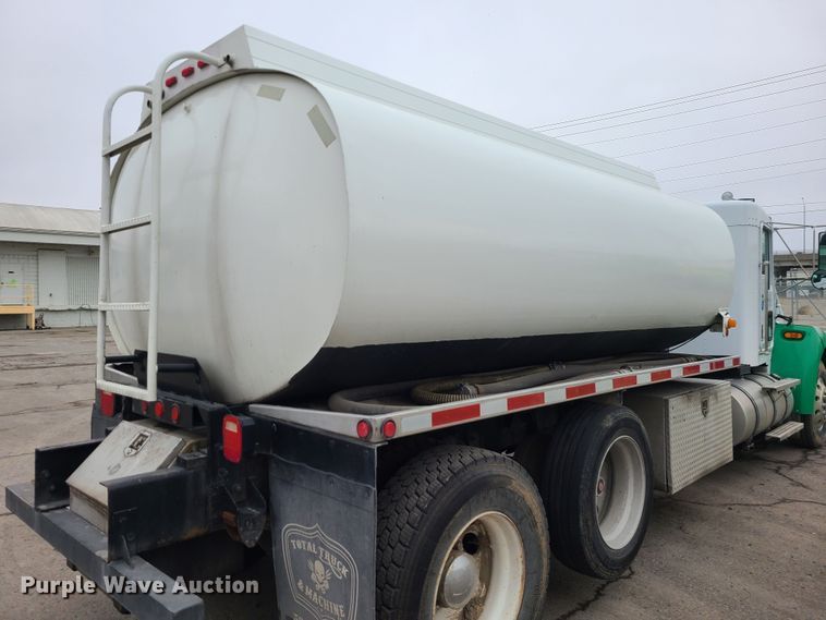 image for item JW9778 1999 Kenworth T300  tank truck