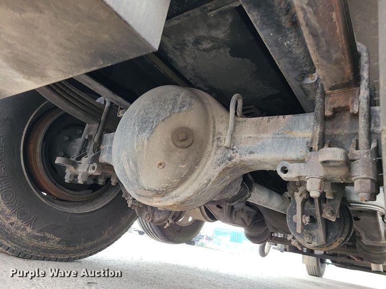 image for item JW9778 1999 Kenworth T300  tank truck