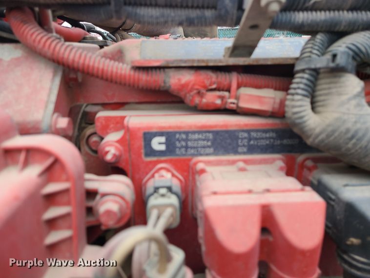 image for item JW9779 2009 Peterbilt 388  water truck