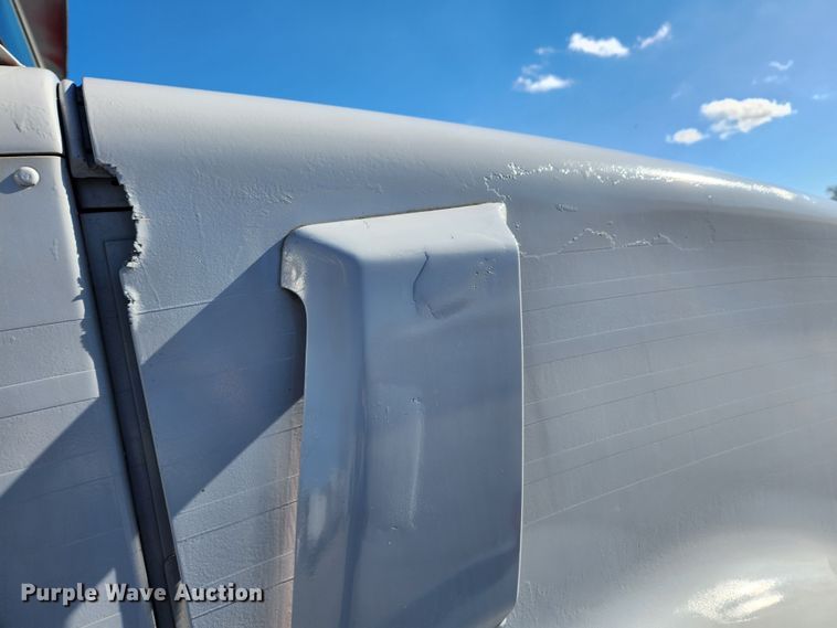 image for item KT9442 1994 Kenworth T800  semi truck