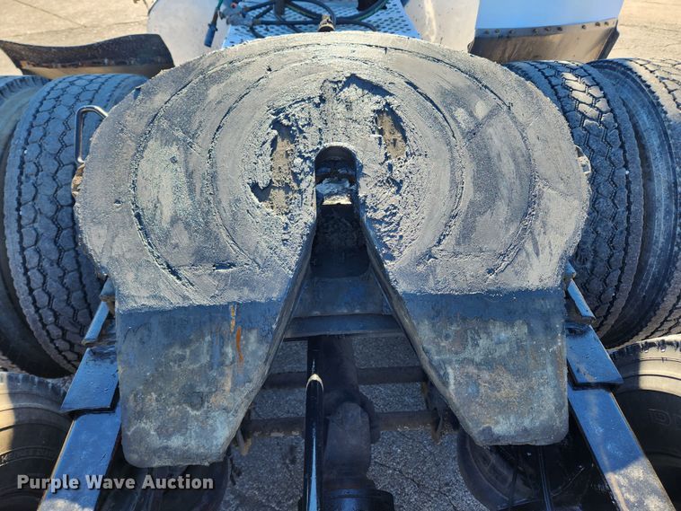 image for item KT9442 1994 Kenworth T800  semi truck