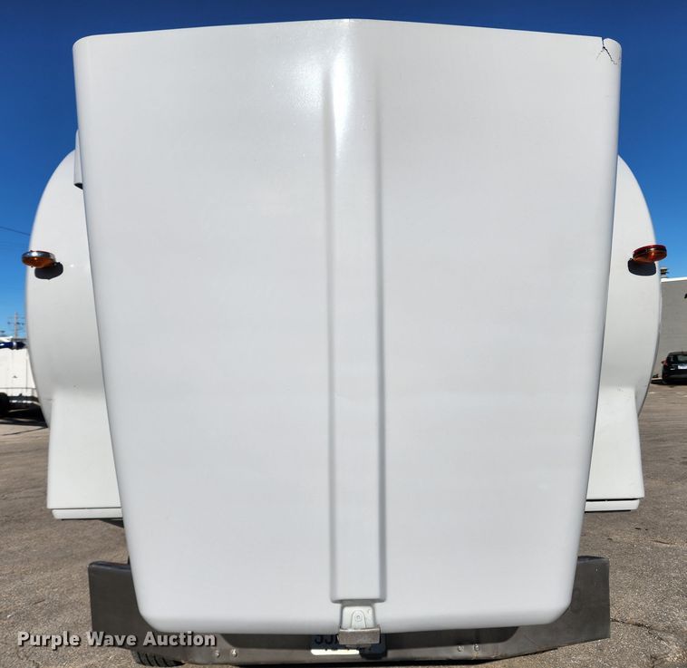 image for item KT9442 1994 Kenworth T800  semi truck