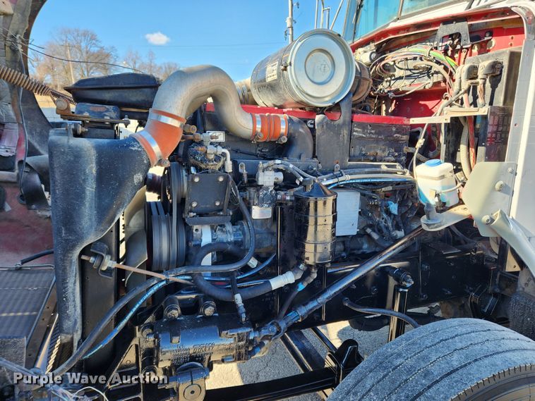 image for item KT9442 1994 Kenworth T800  semi truck