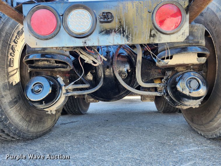 image for item KT9442 1994 Kenworth T800  semi truck