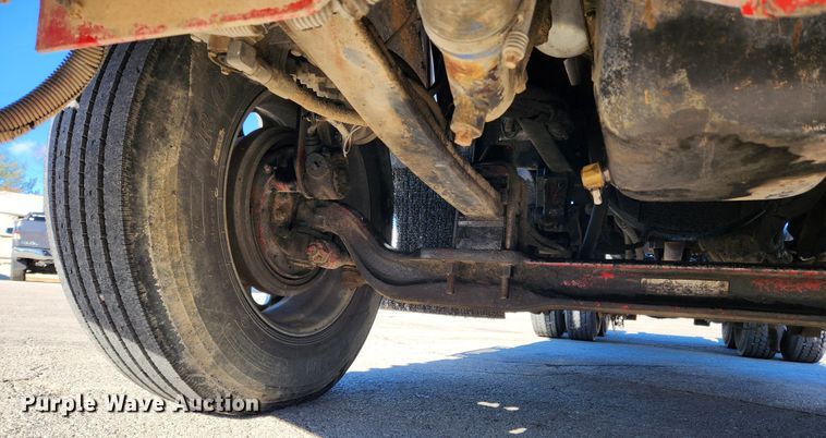 image for item KT9442 1994 Kenworth T800  semi truck