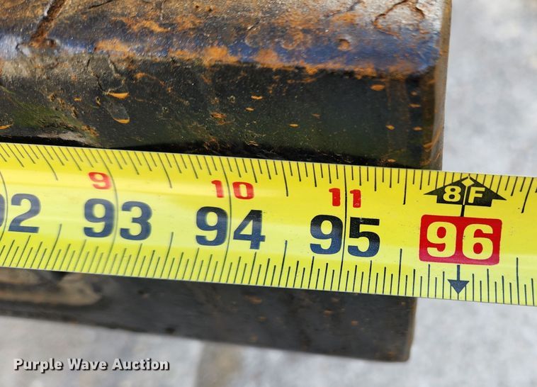 image for item KT9457 2007 GMC C5500  flatbed truck