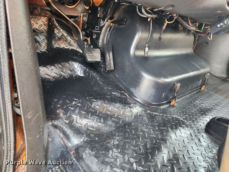 image for item KT9457 2007 GMC C5500  flatbed truck