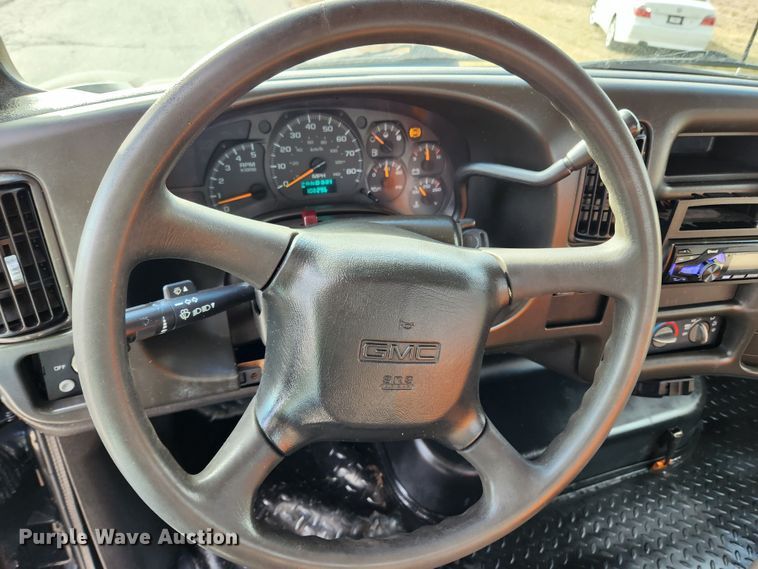 image for item KT9457 2007 GMC C5500  flatbed truck