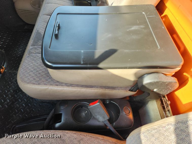 image for item KT9457 2007 GMC C5500  flatbed truck