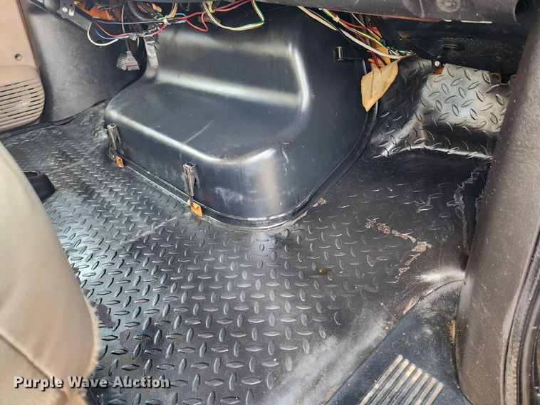 image for item KT9457 2007 GMC C5500  flatbed truck