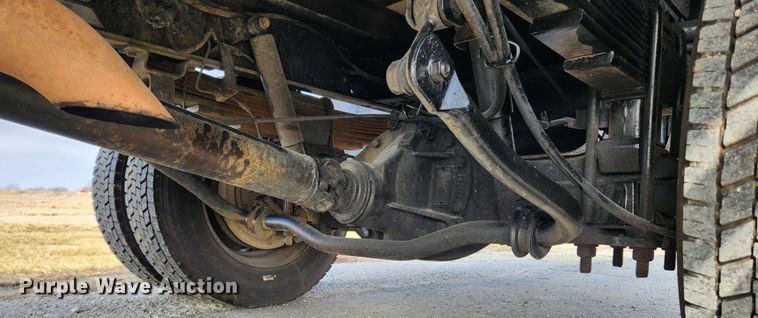 image for item KT9457 2007 GMC C5500  flatbed truck