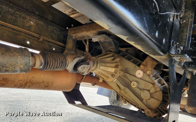 image for item KT9457 2007 GMC C5500  flatbed truck