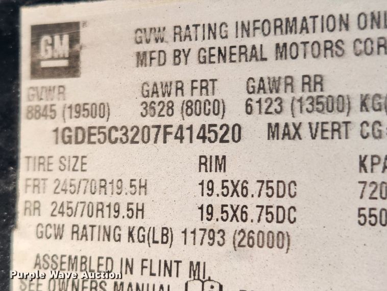 image for item KT9457 2007 GMC C5500  flatbed truck