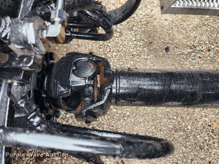 image for item KT9471 2005 Peterbilt 387  semi truck