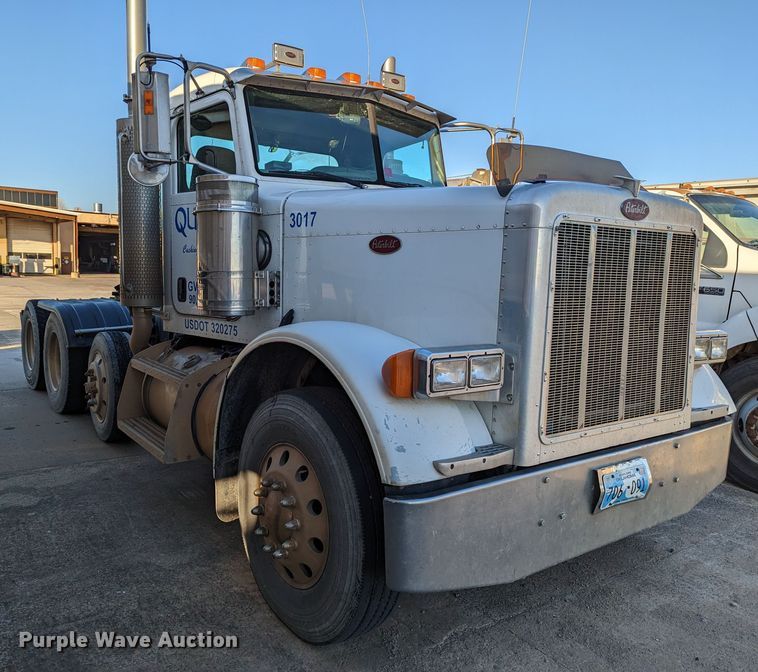 image for item LK9463 2007 Peterbilt 379  semi truck