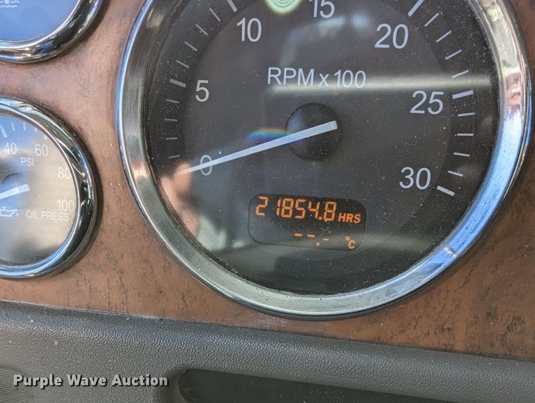 image for item LK9463 2007 Peterbilt 379  semi truck