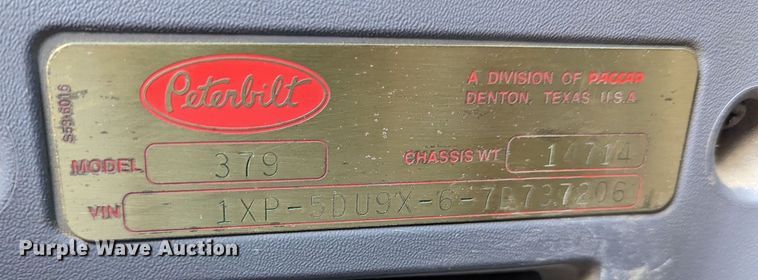 image for item LK9463 2007 Peterbilt 379  semi truck