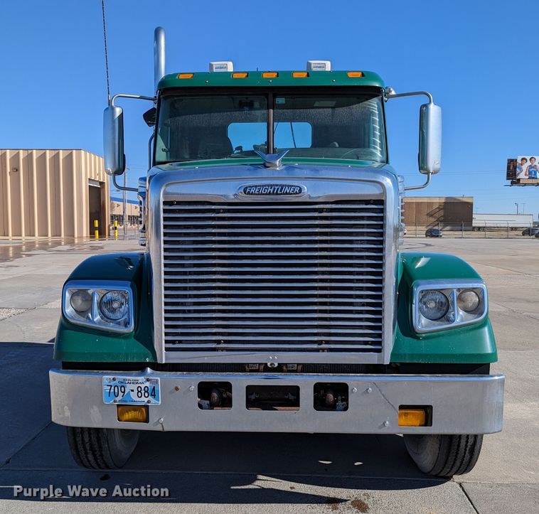 image for item LK9466 2014 Freightliner Coronado SD  semi truck