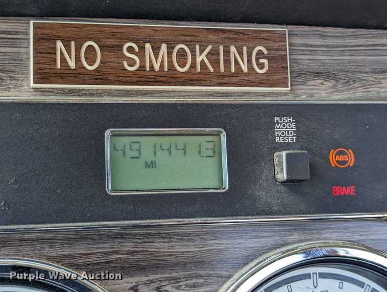 image for item LK9466 2014 Freightliner Coronado SD  semi truck