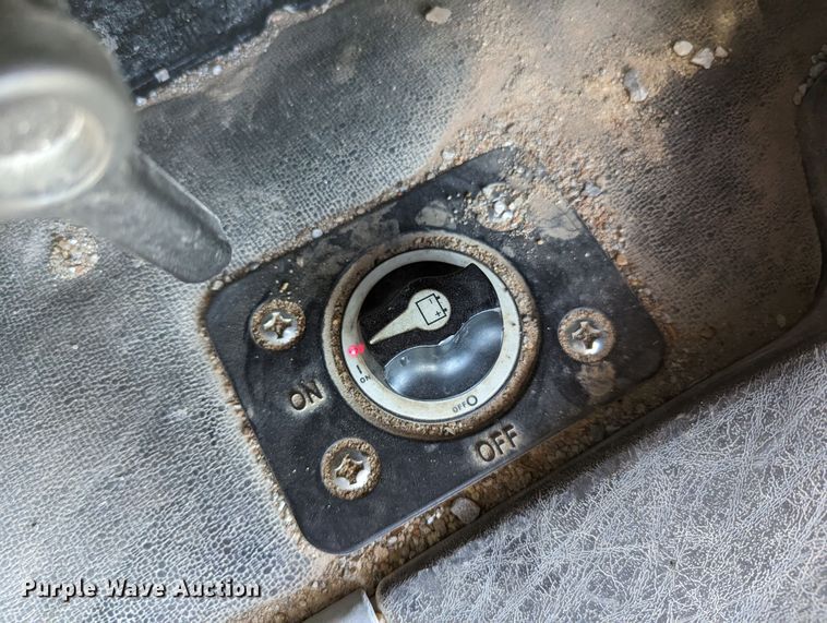 image for item LK9466 2014 Freightliner Coronado SD  semi truck