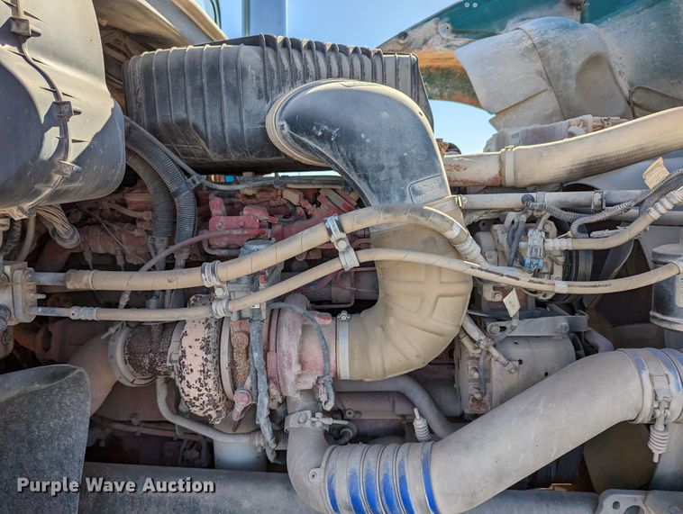 image for item LK9466 2014 Freightliner Coronado SD  semi truck