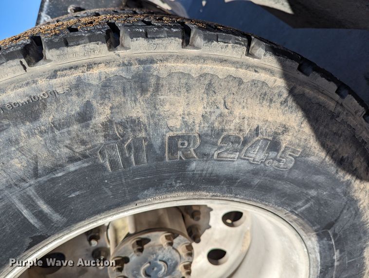 image for item LK9466 2014 Freightliner Coronado SD  semi truck