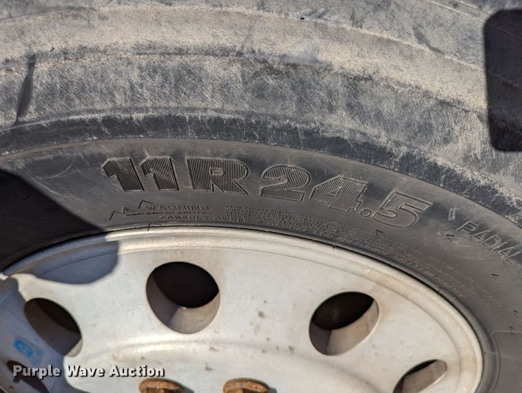 image for item LK9466 2014 Freightliner Coronado SD  semi truck