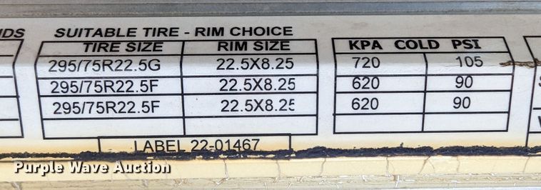 image for item LK9467 2014 Peterbilt 388  semi truck