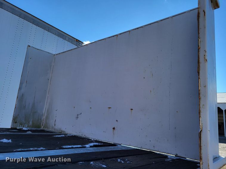 image for item LR9160 1989 Utility  flatbed trailer