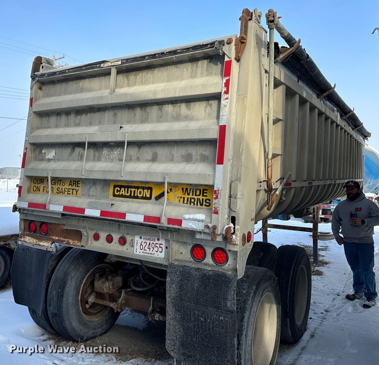 image for item LT9343 1982 Fruehauf  end dump trailer