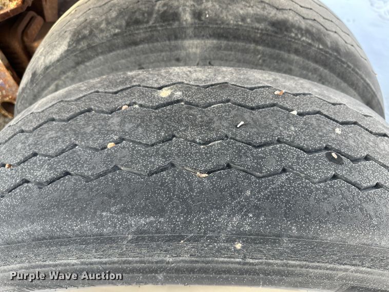 image for item LT9343 1982 Fruehauf  end dump trailer