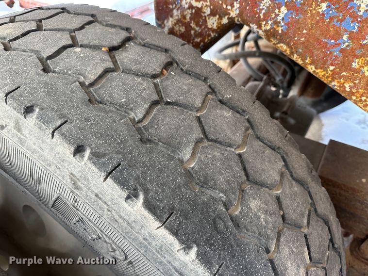 image for item LT9343 1982 Fruehauf  end dump trailer