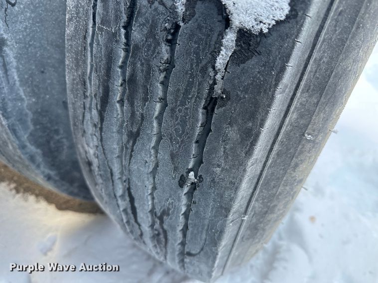 image for item LT9343 1982 Fruehauf  end dump trailer