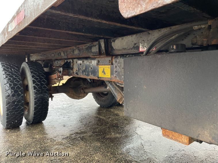 image for item MA9847 2002 GMC C6500  dump flatbed truck