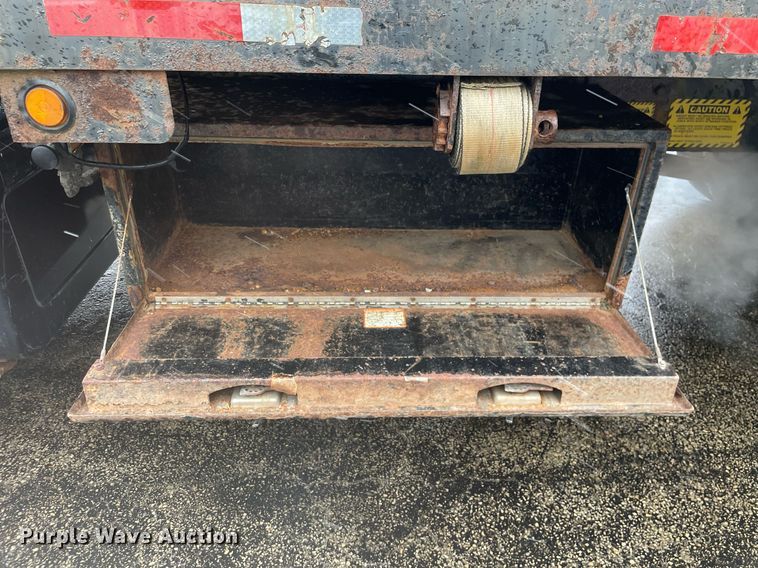 image for item MA9847 2002 GMC C6500  dump flatbed truck