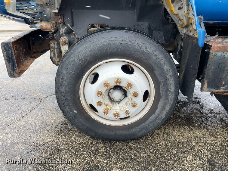 image for item MA9847 2002 GMC C6500  dump flatbed truck