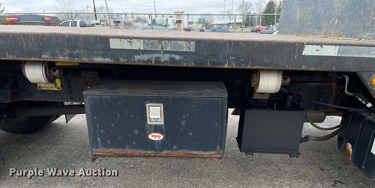 image for item MA9883 2005 GMC C6500  dump flatbed truck