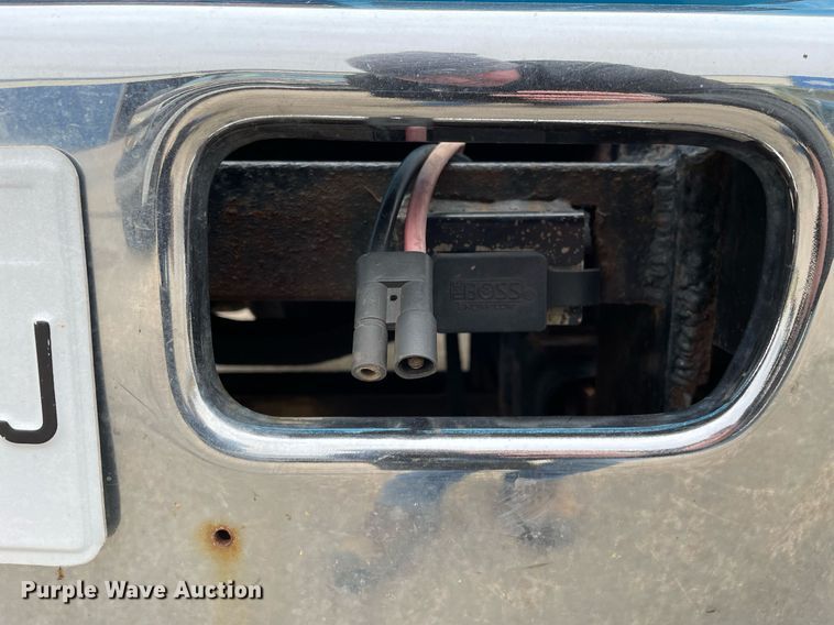 image for item MA9883 2005 GMC C6500  dump flatbed truck