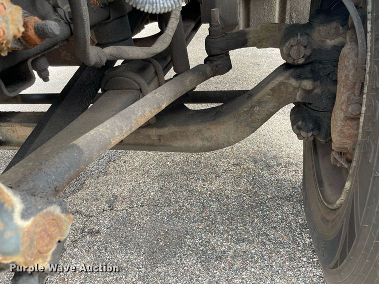 image for item MA9883 2005 GMC C6500  dump flatbed truck