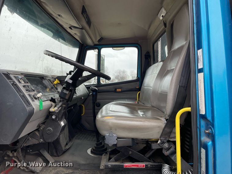 image for item MA9884 2004 Freightliner FL80  flatbed truck