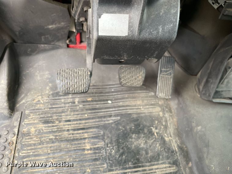 image for item MA9884 2004 Freightliner FL80  flatbed truck